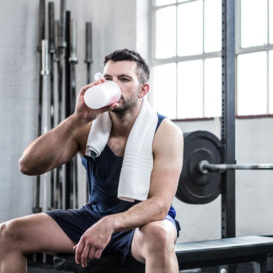 Uống sữa trước hay sau tập Gym?