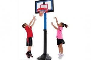 Chiều cao rổ bóng rổ và kích thước trụ bóng rổ bằng bao nhiêu?