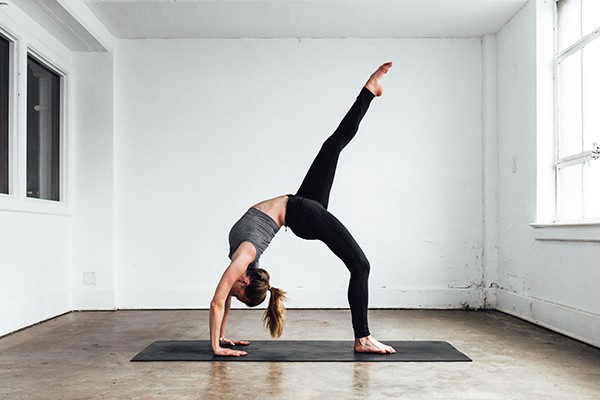 Yoga giúp xương chắc khỏe